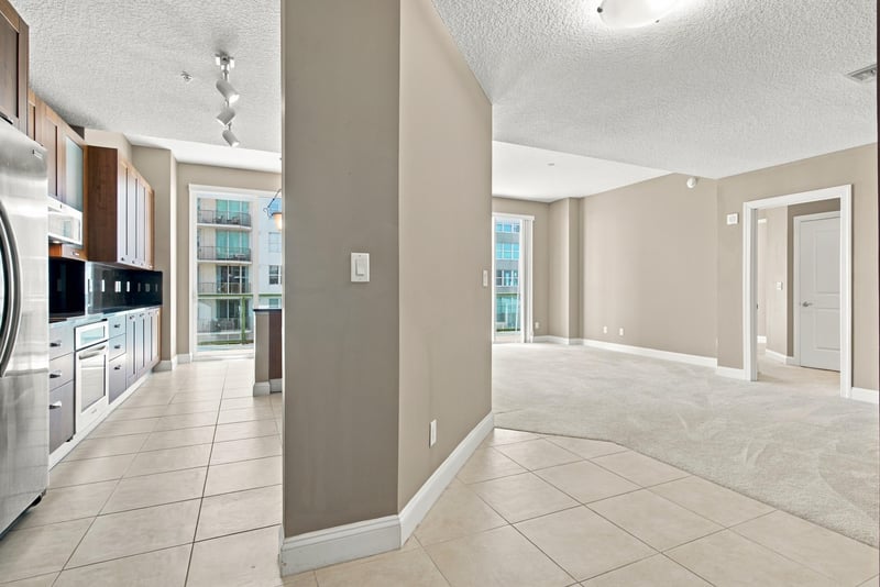 Kitchen and living area layout, photographed by Megapixeler on Riverplace Blvd, Jacksonville