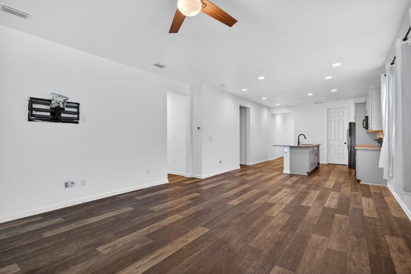 Photo 6 of 1062 Persimmon Dr, Middleburg, FL 32068, photographed by Megapixeler