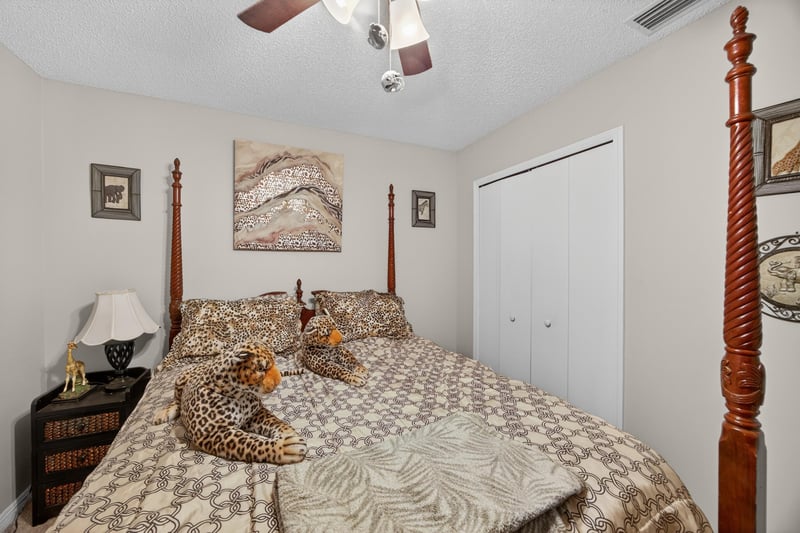 Photo 20 of 8849 Victoria Landing Dr W, Jacksonville, FL 32208, photographed by Megapixeler
