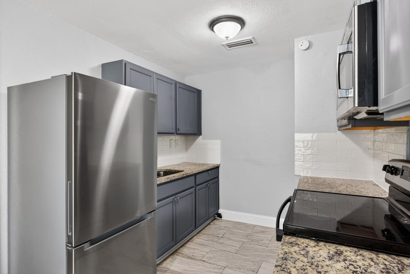 Photo 12 of 3425 Greenbrier Dr, Jacksonville, FL 32254, photographed by Megapixeler