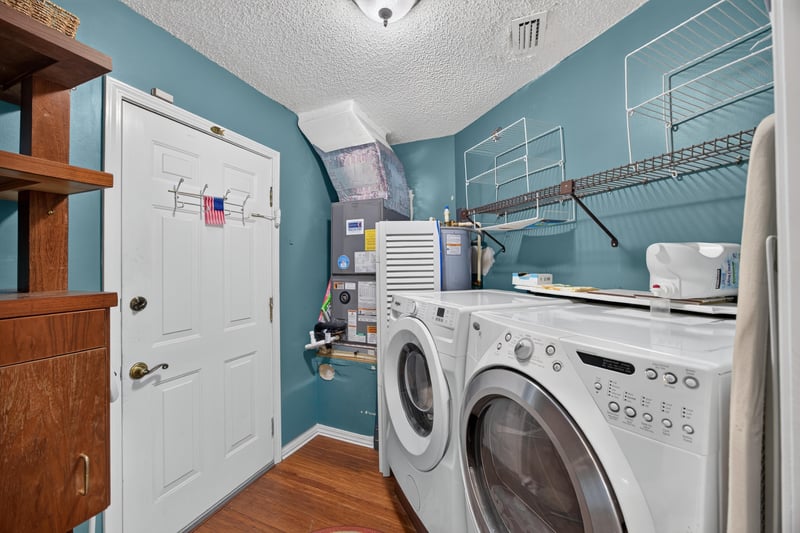 Laundry room with washer and dryer at 4837 Pareja Ct, Jacksonville, FL 32225