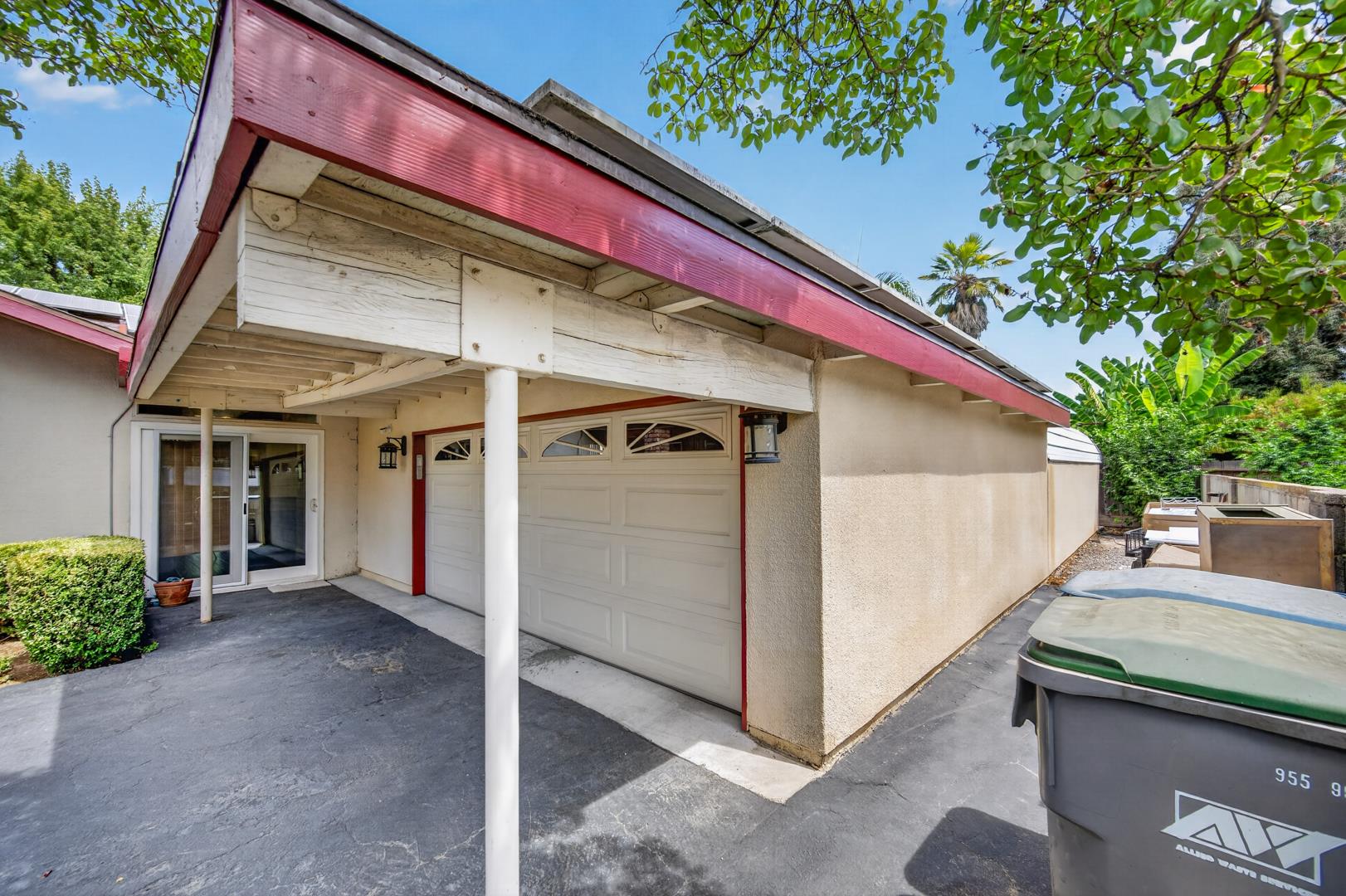 6197 N Fruit Ave, photo 90