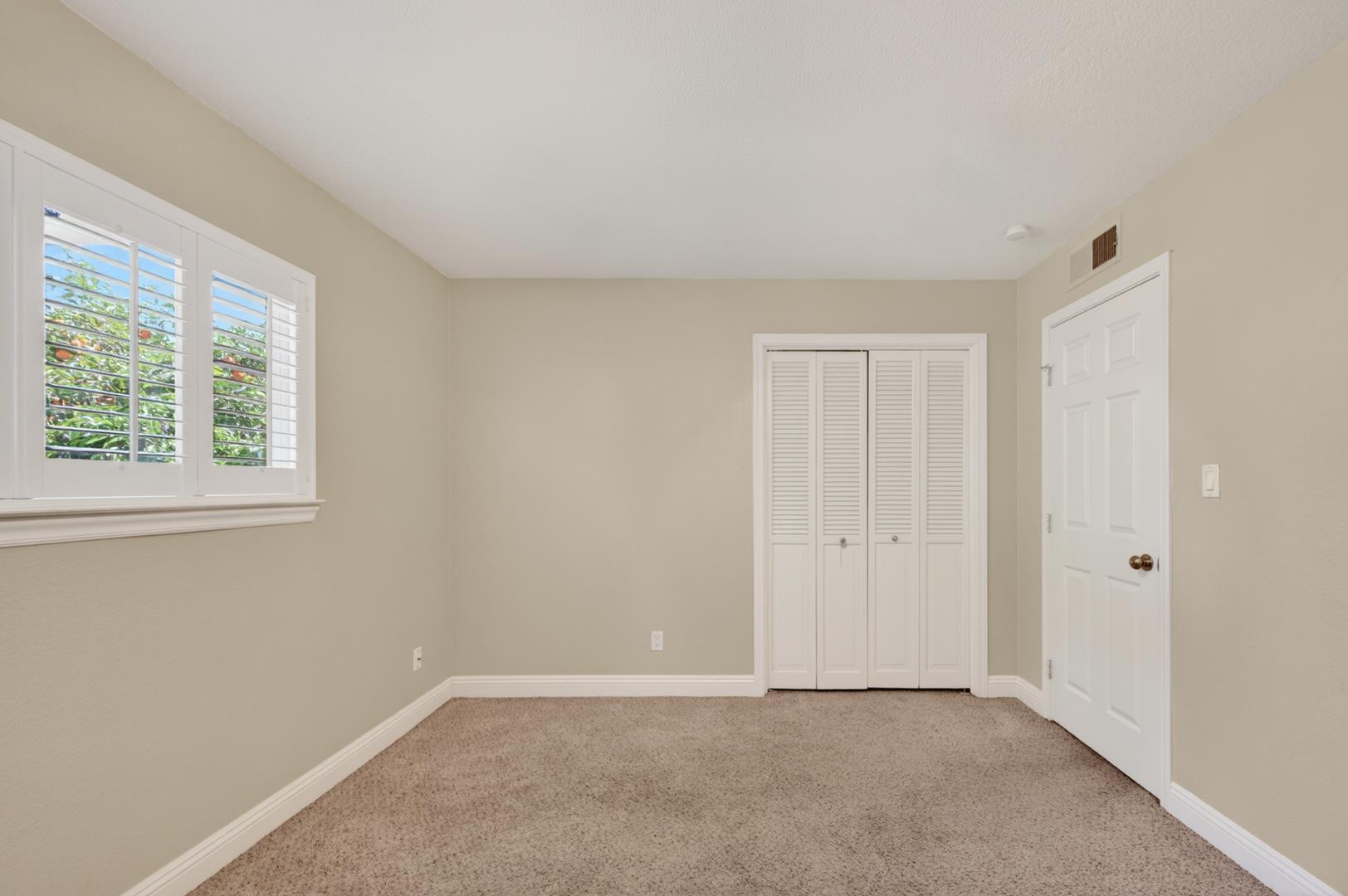 3132 W Alluvial Ave, photo 35