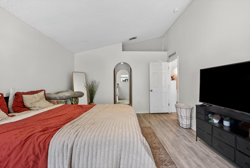 Photo 74 of 5563 Westland Station Rd, Jacksonville, FL 32244, photographed by Megapixeler