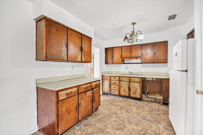 Photo 7 of 810 Moseley Ave, Palatka, FL 32177, photographed by Megapixeler