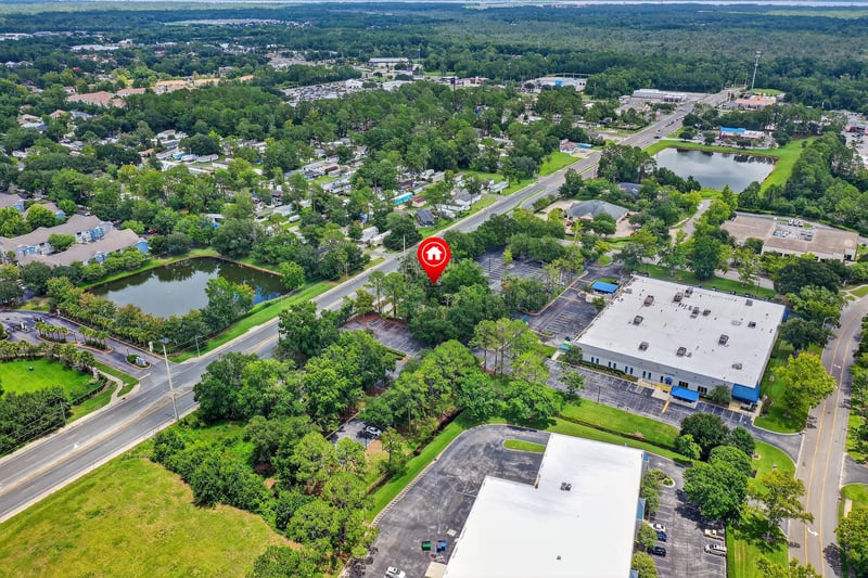 Photo 15 of 6346 Collins Rd, Jacksonville, FL 32244, photographed by Megapixeler