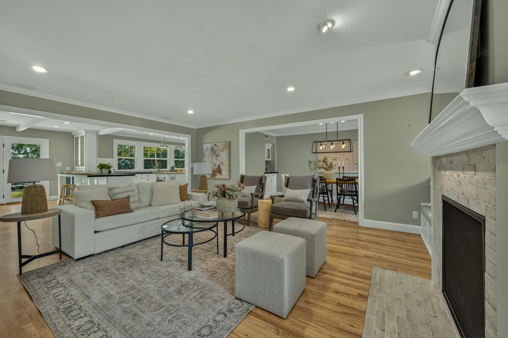 505 E Swift Ave, photo 21