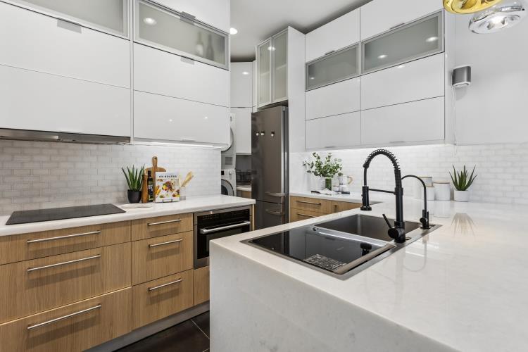 Prep kitchen with second range, Paradise Valley