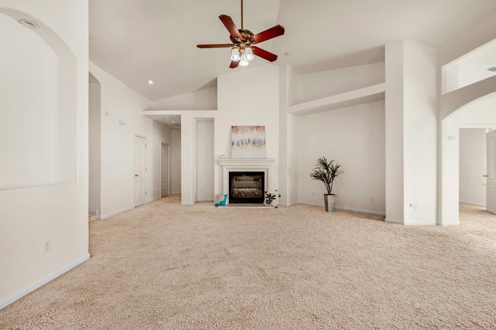 6687 E Michigan Ave, photo 34