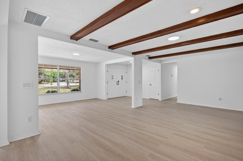 Photo 9 of 2093 Derby Ct, Orange Park, FL 32073, photographed by Megapixeler