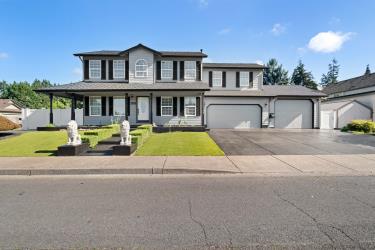 1305 Prairie Clover Ave NE
