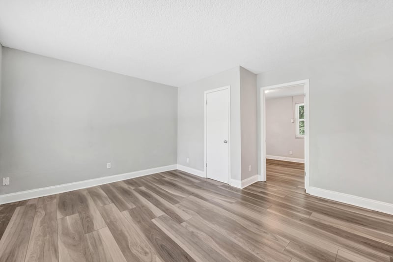 Photo 6 of 1682 Hiram St, Jacksonville, FL 32209, photographed by Megapixeler