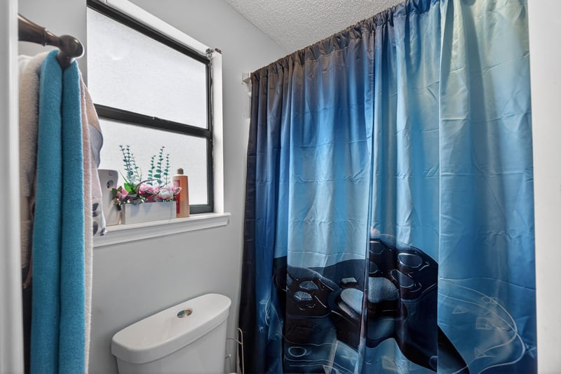 Photo 18 of 8849 Victoria Landing Dr W, Jacksonville, FL 32208, photographed by Megapixeler