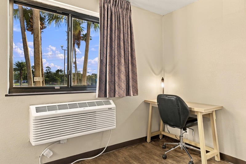 Guest room workspace, photographed by Megapixeler on Eldridge Loop, Orange Park
