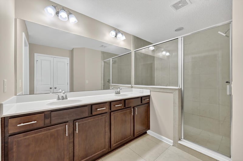 Prmary Bath at 3910 Buckthorne Dr, Orange Park, FL 32065