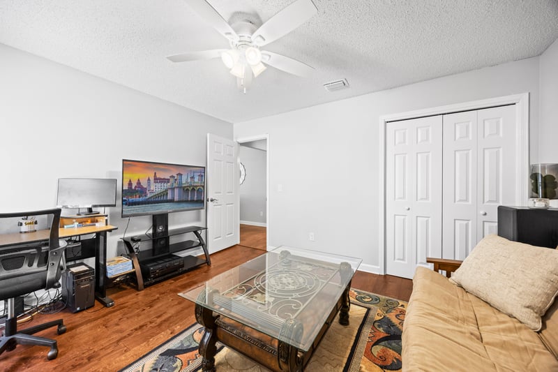 Photo 26 of 10928 Copper Hill Dr, Jacksonville, FL 32218, photographed by Megapixeler