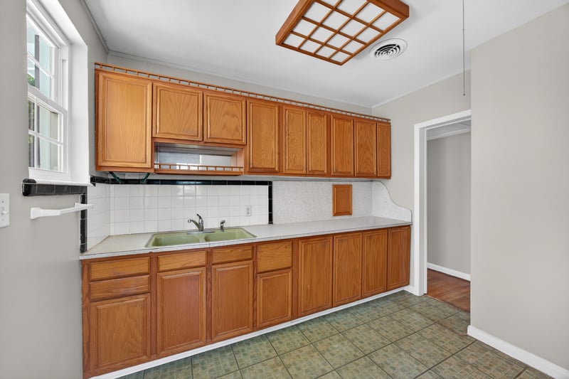 Photo 20 of 4220 Genoa Ave, Jacksonville, FL 32210, photographed by Megapixeler