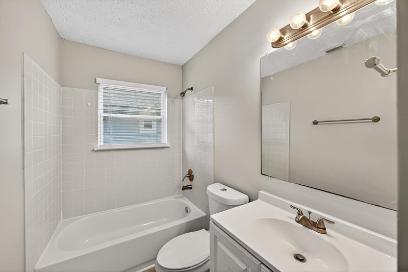 Photo 19 of 2217 Destine Ln, Atlantic Beach, FL 32233, photographed by Megapixeler
