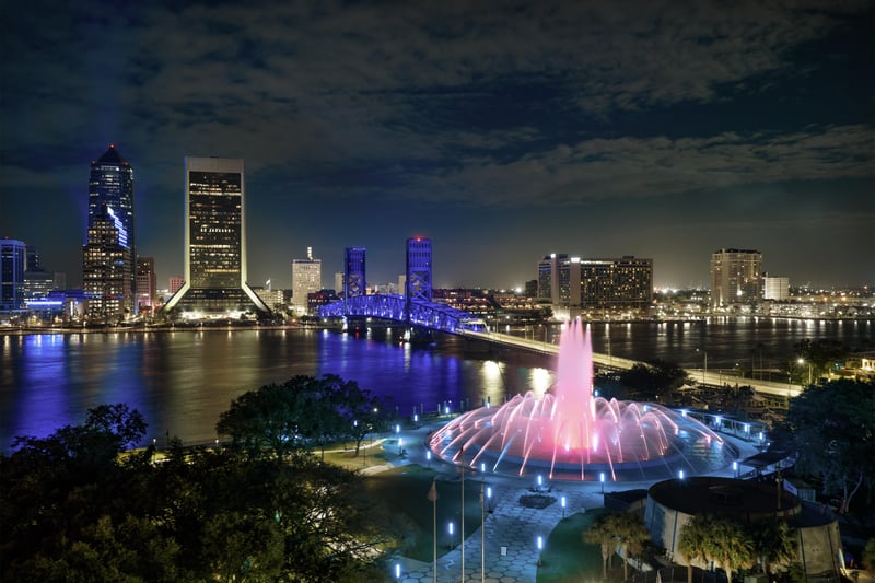 Photo 4 of 1015 Museum Cir, Jacksonville, FL 32207, photographed by Megapixeler
