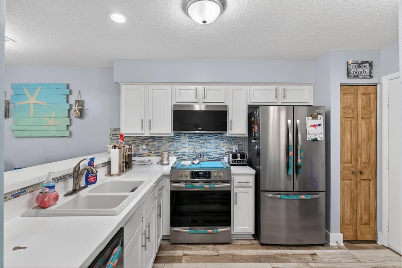 Photo 18 of 1505 Spindrift Cir W, Neptune Beach, FL 32266, photographed by Megapixeler