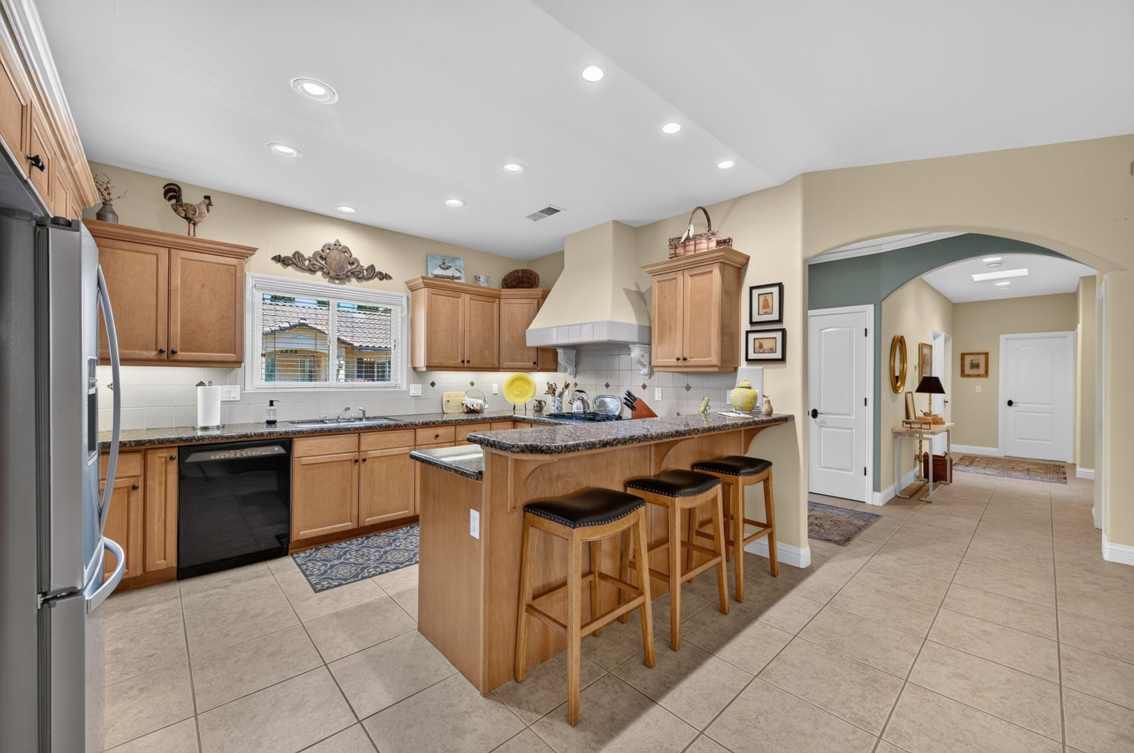 6457 N Warren Ave, photo 28