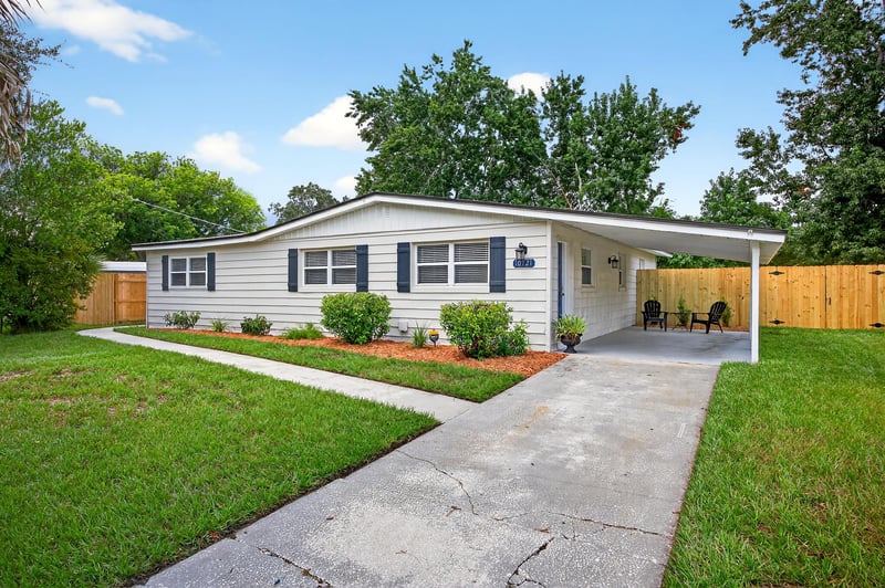 Photo 1 of 10721 Indies Dr N, Jacksonville, FL 32246, photographed by Megapixeler