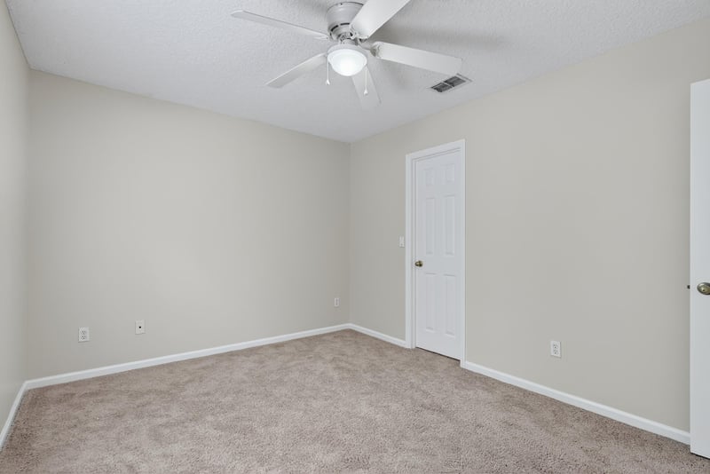 Bedroom 3 at 1908 Tuscan Oaks Ct, Orange Park, FL 32003