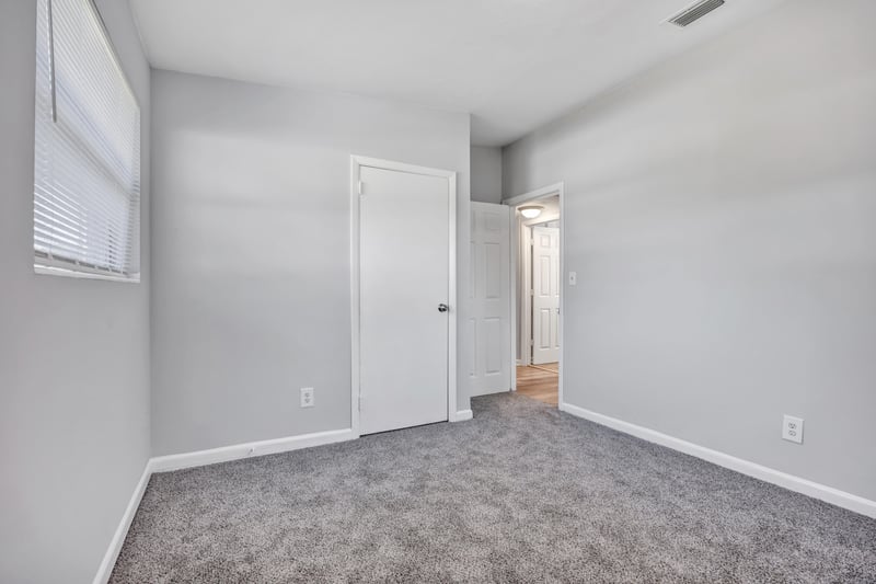 Photo 27 of 858 Le Brun Dr, Jacksonville, FL 32205, photographed by Megapixeler