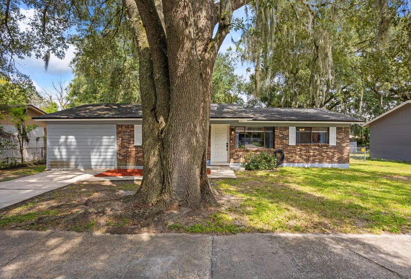Photo 3 of 4137 Oriely Dr, Jacksonville, FL 32210, photographed by Megapixeler