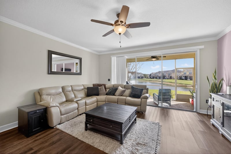 Photo 3 of 6840 Roundleaf Dr, Jacksonville, FL 32258, photographed by Megapixeler
