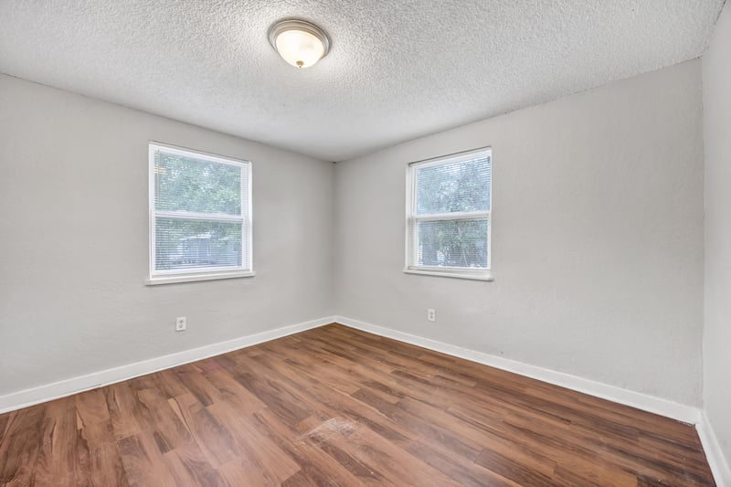 Photo 13 of 1750 W 29th St, Jacksonville, FL 32209, photographed by Megapixeler