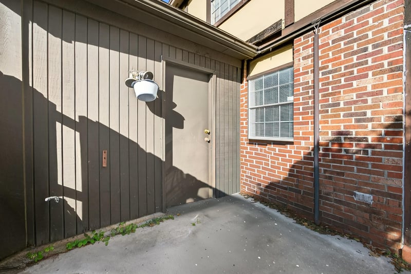 Photo 32 of 4822 Windrush Ln, Jacksonville, FL 32217, photographed by Megapixeler
