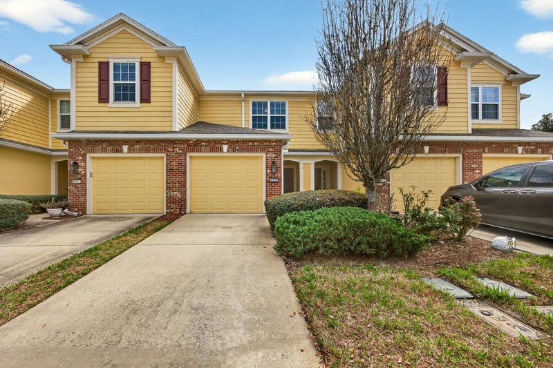 Photo 1 of 6840 Roundleaf Dr, Jacksonville, FL 32258, photographed by Megapixeler