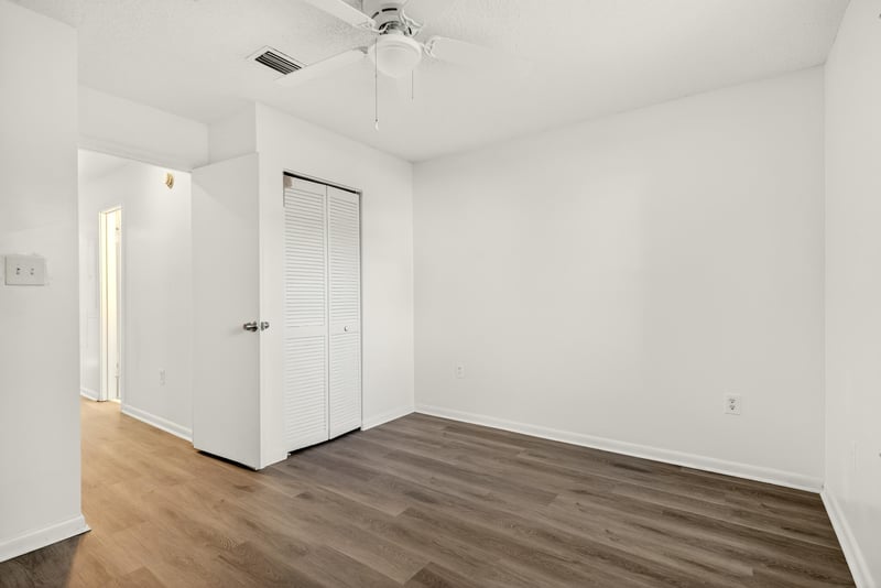 Photo 40 of 1604 Arcadia Dr, Jacksonville, FL 32207, photographed by Megapixeler