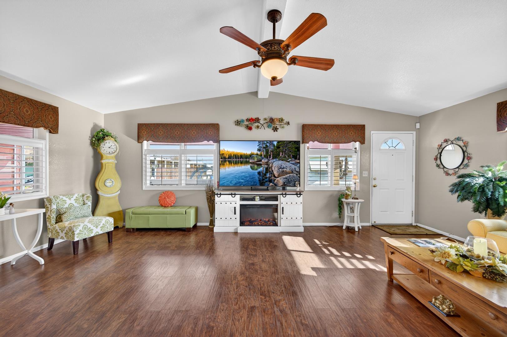 105 W Herndon #3, photo 10