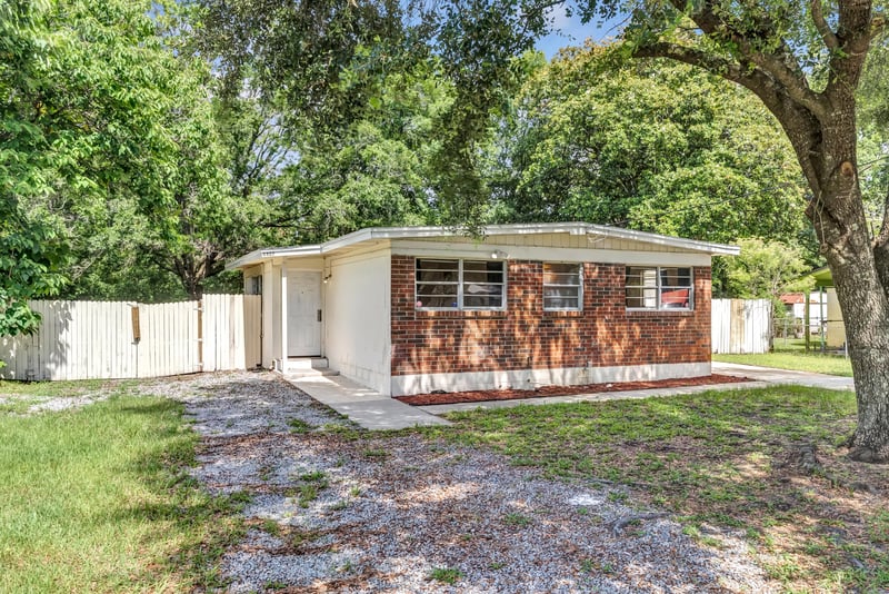 Photo 5 of 4407 Melvin Cir E, Jacksonville, FL 32210, photographed by Megapixeler