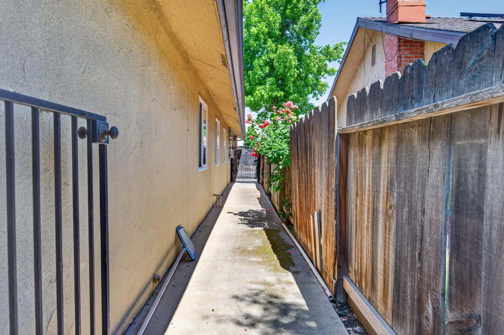 3291 E Los Altos Ave, photo 63