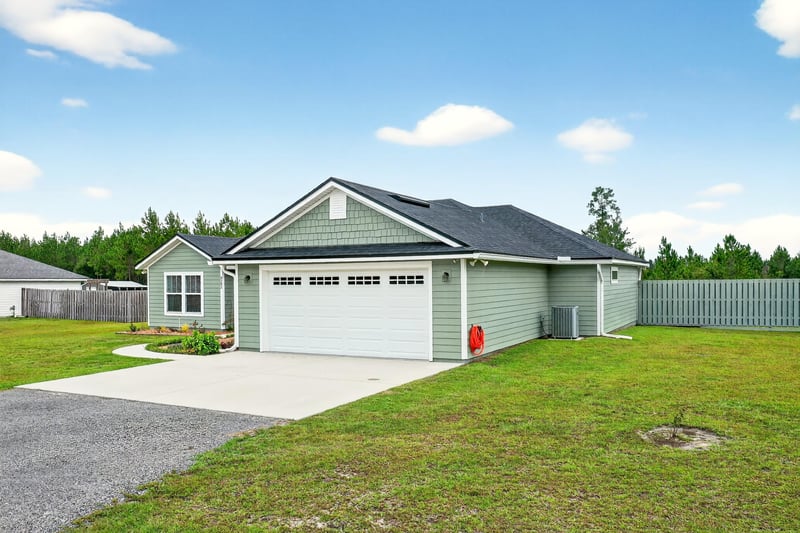 Photo 8 of 8282 Odis Yarborough Rd, Glen St. Mary, FL 32040, photographed by Megapixeler