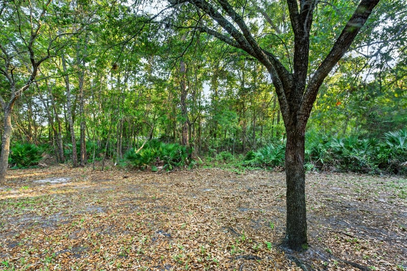 Photo 35 of 11816 Lake Bend Cir, Jacksonville, FL 32218, photographed by Megapixeler
