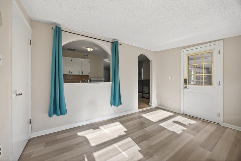 Photo 8 of 3017 Lorman Dr, Jacksonville, FL 32223, photographed by Megapixeler