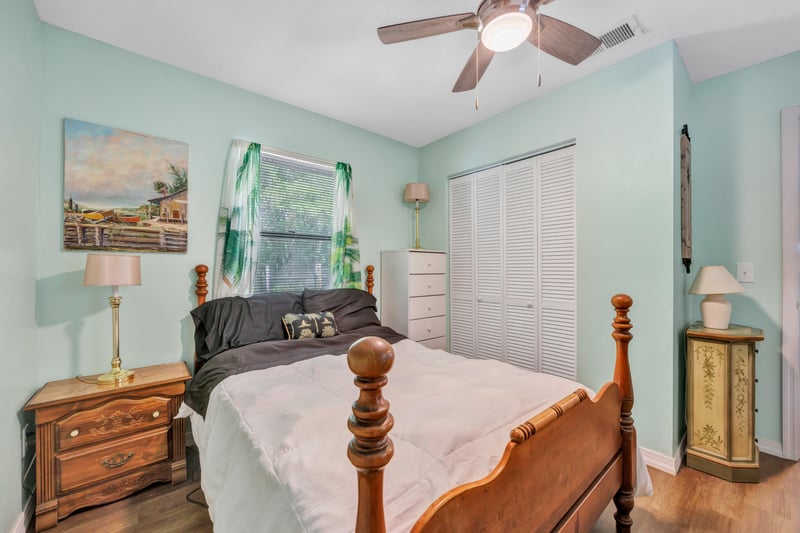 Photo 17 of 185 Violet Cir, Interlachen, FL 32148, photographed by Megapixeler