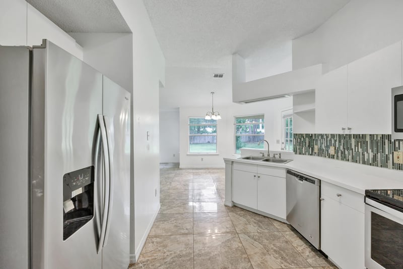 Photo 19 of 435 Jax Estates Dr N, Jacksonville, FL 32218, photographed by Megapixeler