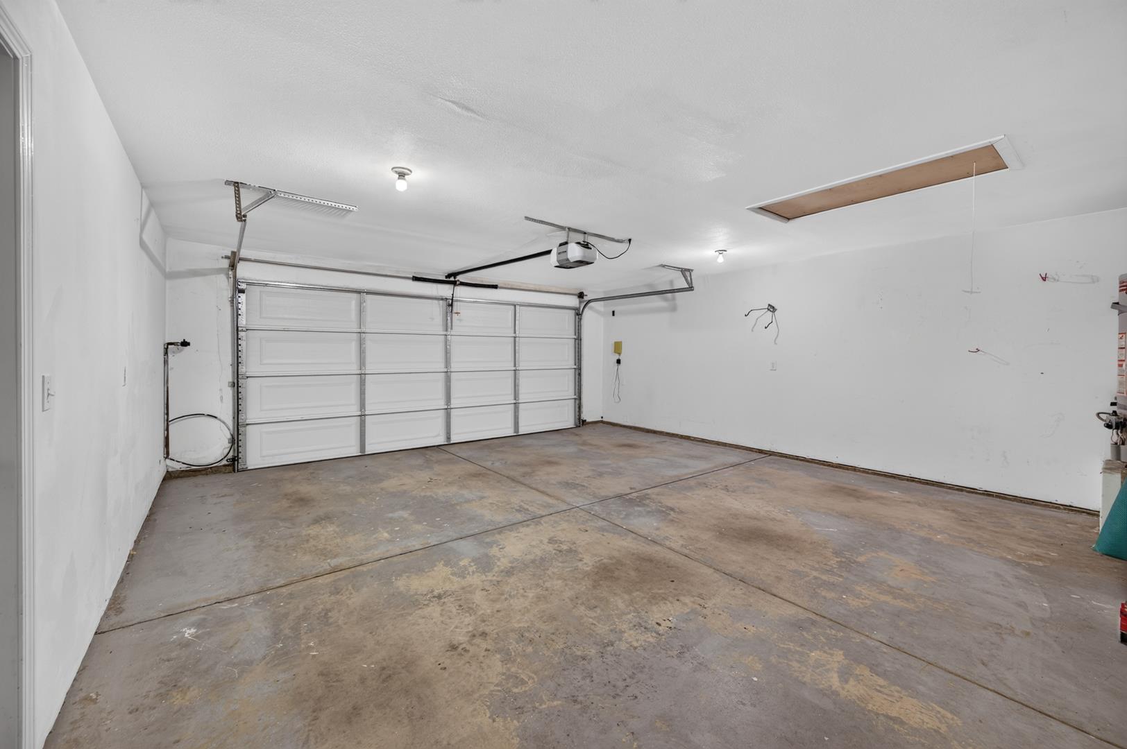 1327 E La France Dr, photo 30