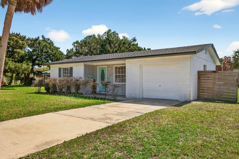Photo 3 of 217 Carver St W, St. Augustine, FL 32080, photographed by Megapixeler