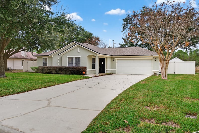 Photo 4 of 9719 Mayville Dr E, Jacksonville, FL 32222, photographed by Megapixeler