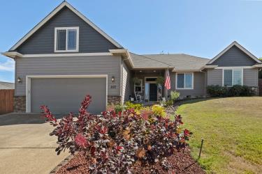 317 NW Ivy Ave