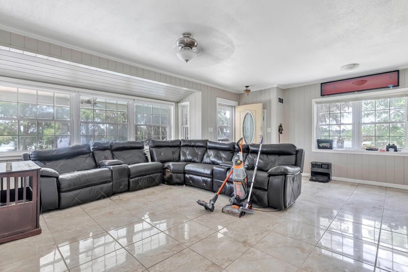 Photo 8 of 3141 Water St, Jacksonville, FL 32208, photographed by Megapixeler