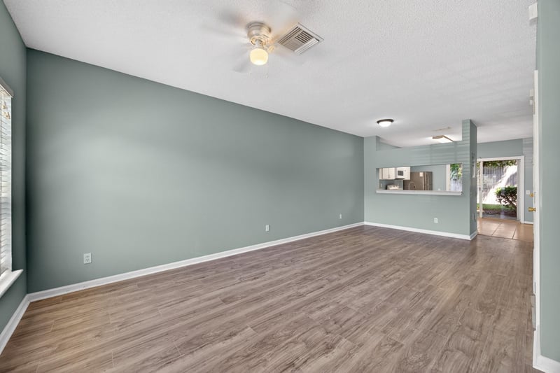 Photo 4 of 12311 Kensington Lakes Dr unit 1106, Jacksonville, FL 32246, photographed by Megapixeler
