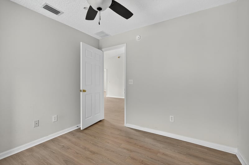 Photo 26 of 7055 Deer Lodge Cir #105, Jacksonville, FL 32256, photographed by Megapixeler