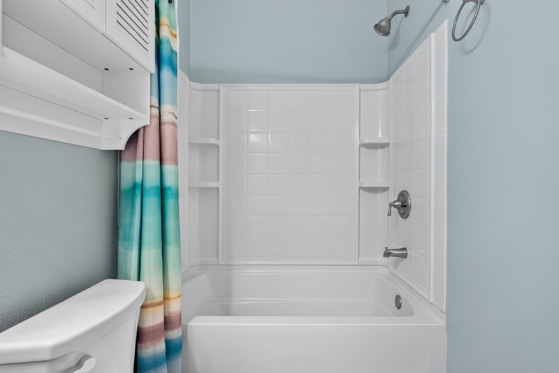 Second bathroom tub and shower combination at 11251 Campfield Dr unit 1202, Jacksonville, FL 32256